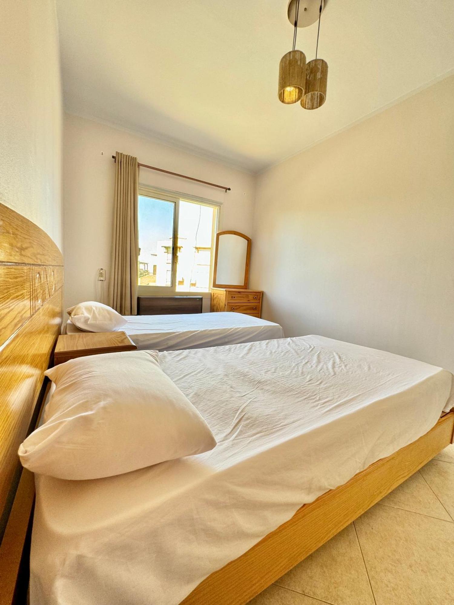 Spacious 5Br Cozy Beachfront Villa - Stunning Views Ain Sukhna Esterno foto